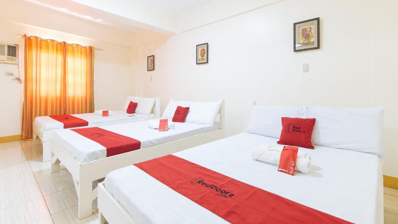 Reddoorz @ Golden Skye Hotel Guagua ภายนอก รูปภาพ