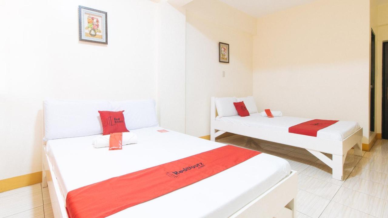Reddoorz @ Golden Skye Hotel Guagua ภายนอก รูปภาพ