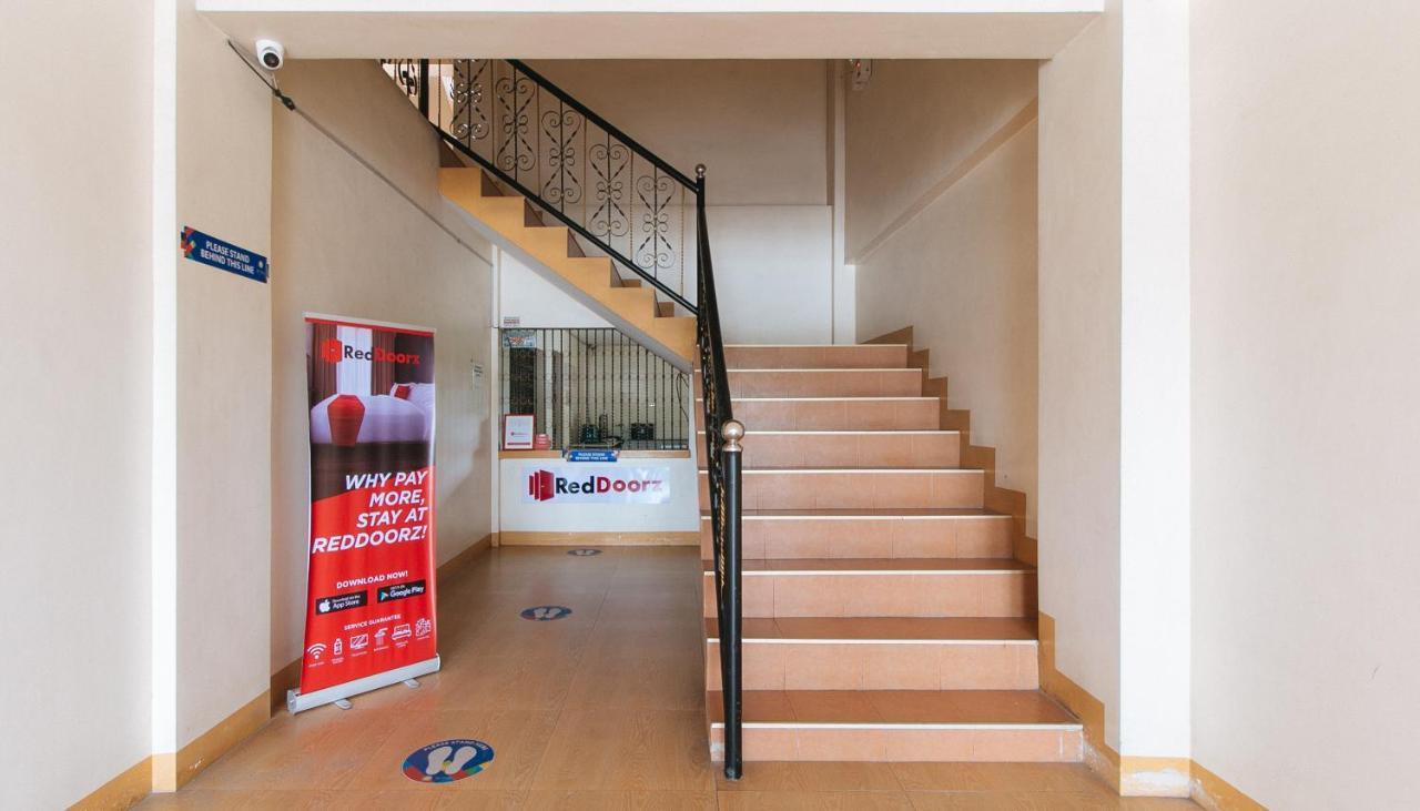 Reddoorz @ Golden Skye Hotel Guagua ภายนอก รูปภาพ
